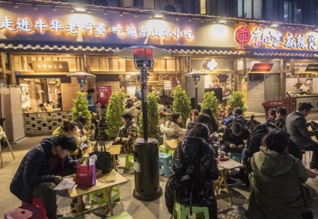 經(jīng)營串串香加盟店有哪些成本